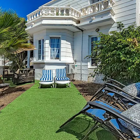 2 Bedroom In Fanabe *